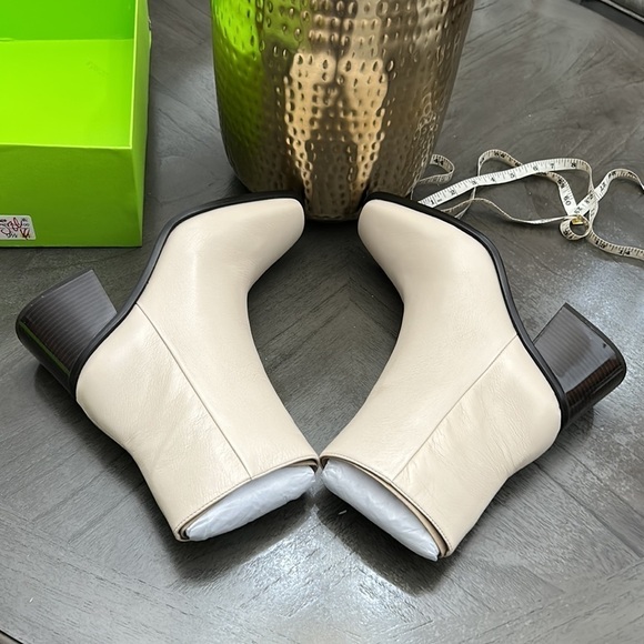 SAM EDELMAN Women's Winnie Block-Heel Booties - Picture 8 of 11